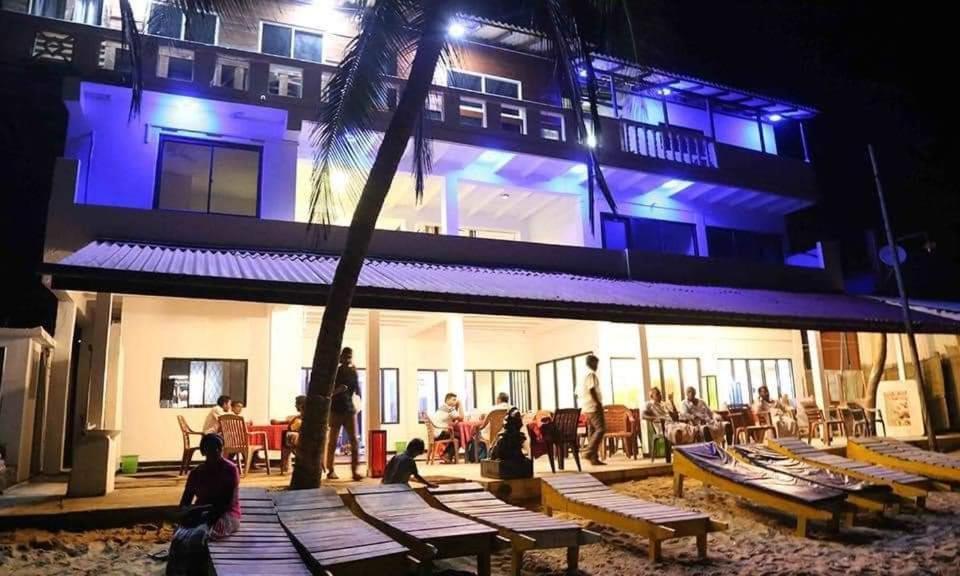 Hansa Surf Hotel ヒッカドゥワ エクステリア 写真