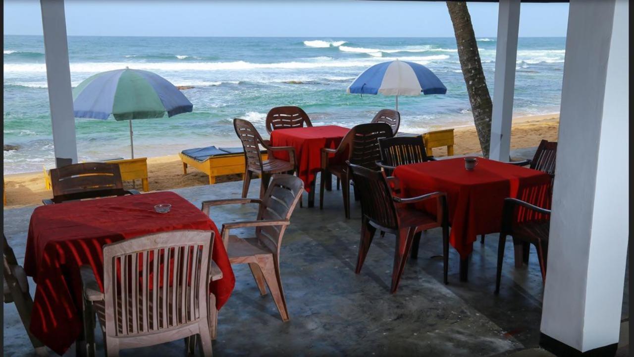 Hansa Surf Hotel ヒッカドゥワ エクステリア 写真