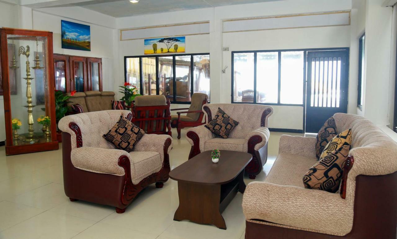 Hansa Surf Hotel ヒッカドゥワ エクステリア 写真